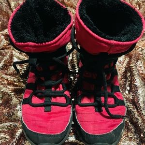 Used Nike Pink Girls Winter Boots